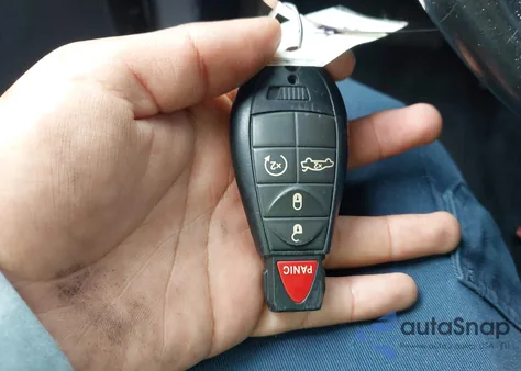 2010 Dodge Challenger R/T из США, поврежденный, VIN 2B3CJ5DT2AH110655